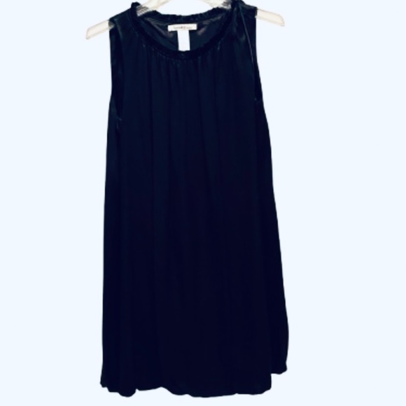 Shiny Black Silk Sleeveless Shift Dress - Picture 4 of 6